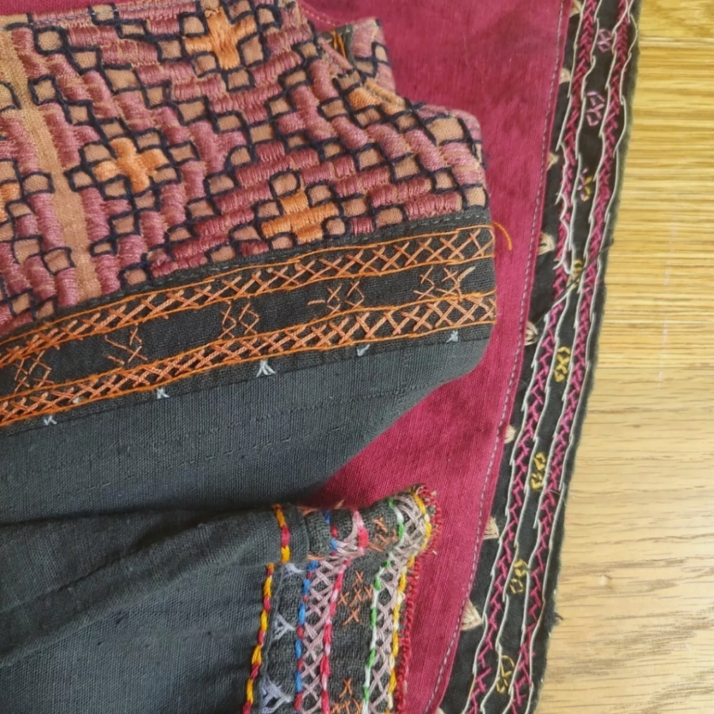 Vintage 70s Red Black Kaftan Boho Handmade Small - image 4